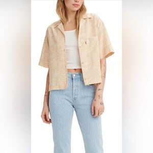 Levi’s Nia Wavy Stripe Button Down Resort Shirt 1X Beige Cream Camp Shirt